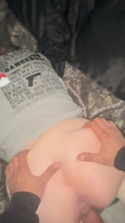 En primer plano estilo perrito con caliente bbw amateur puta | Clip 1