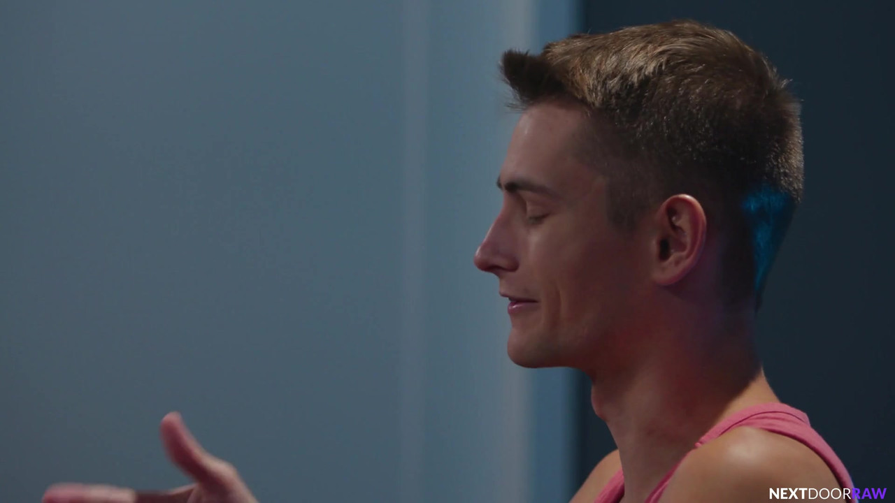 华丽的twnk性感翻转乱搞现实生活中的tatted BF大屁股