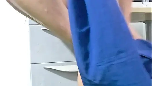 nurse plays alone at work No patients today!