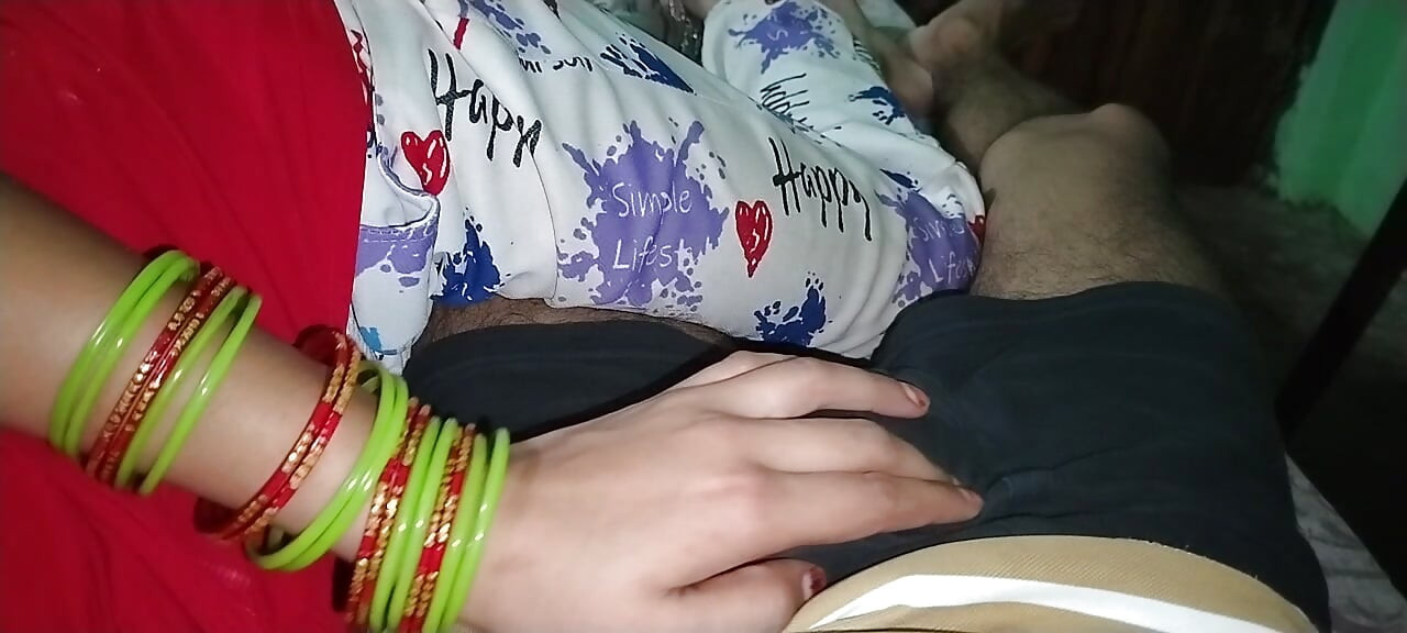 Husband fucking cute wife with sex