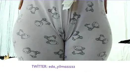CAMELTOE- MASTURBATION IN PAJAMAS- TURKISH MILF- TURKISH PORN