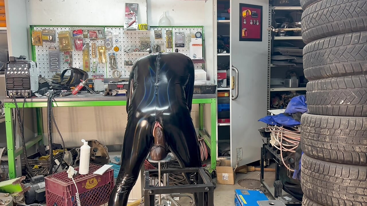 Garage Gimp Fucking machine Bam Dildo + 7.6 cm 40cm Long monster