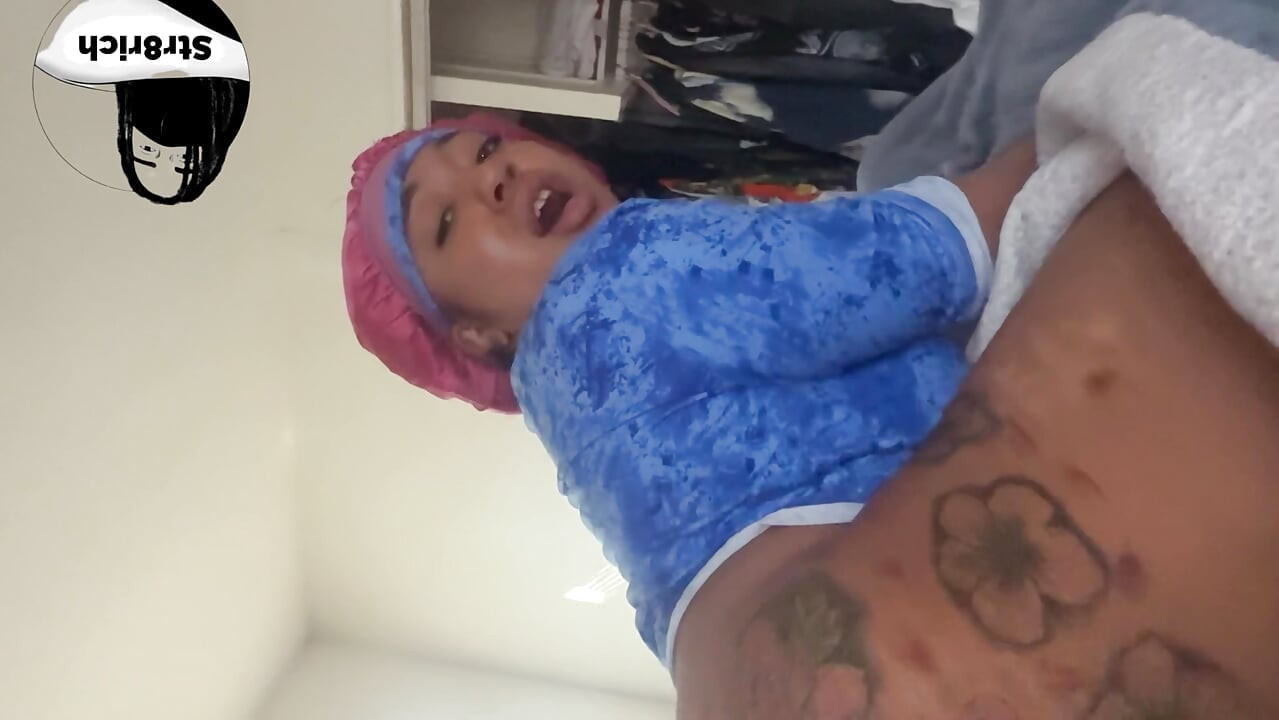 Bro my stepdaughter just suck my dick and cowgirl ride my bbc