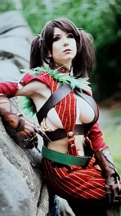 Cosplayer Riddle cum tribute