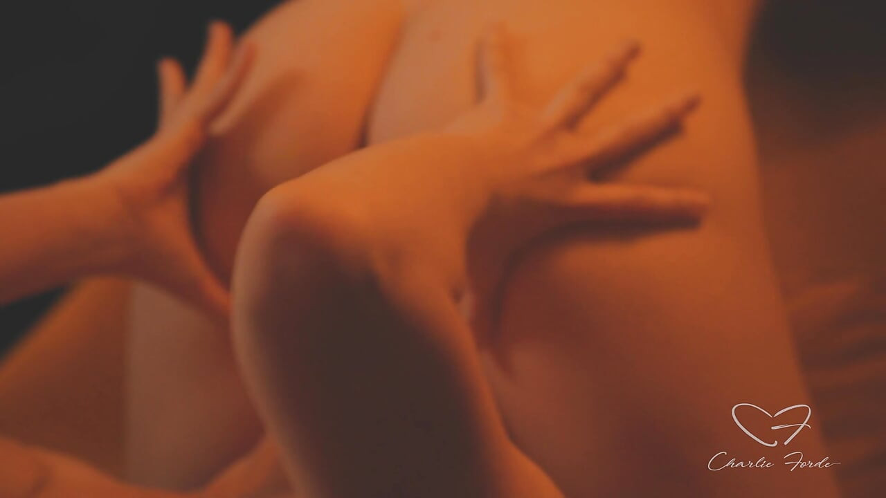 Згасання за участю Чарлі Форде, Олів Джі