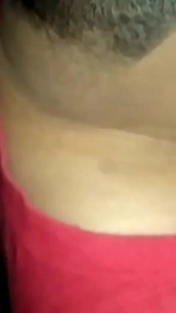 Detik menakjubkan dari "jiran kampung menghisap dan berkongkek dengan rintihan kuat di masti tengah malam Xvideo"