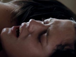 Eva Green - ventre (2011)