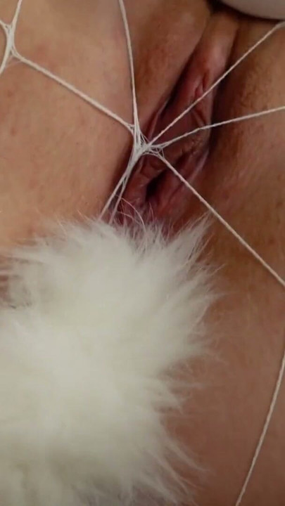 Juicy Peachy Alice has rough threesome to afford vacation for her cuckold boyfriend | Clip 1