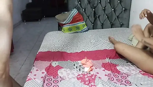 Gadis-gadis nakal ini adalah yang terbaik di ranjang!