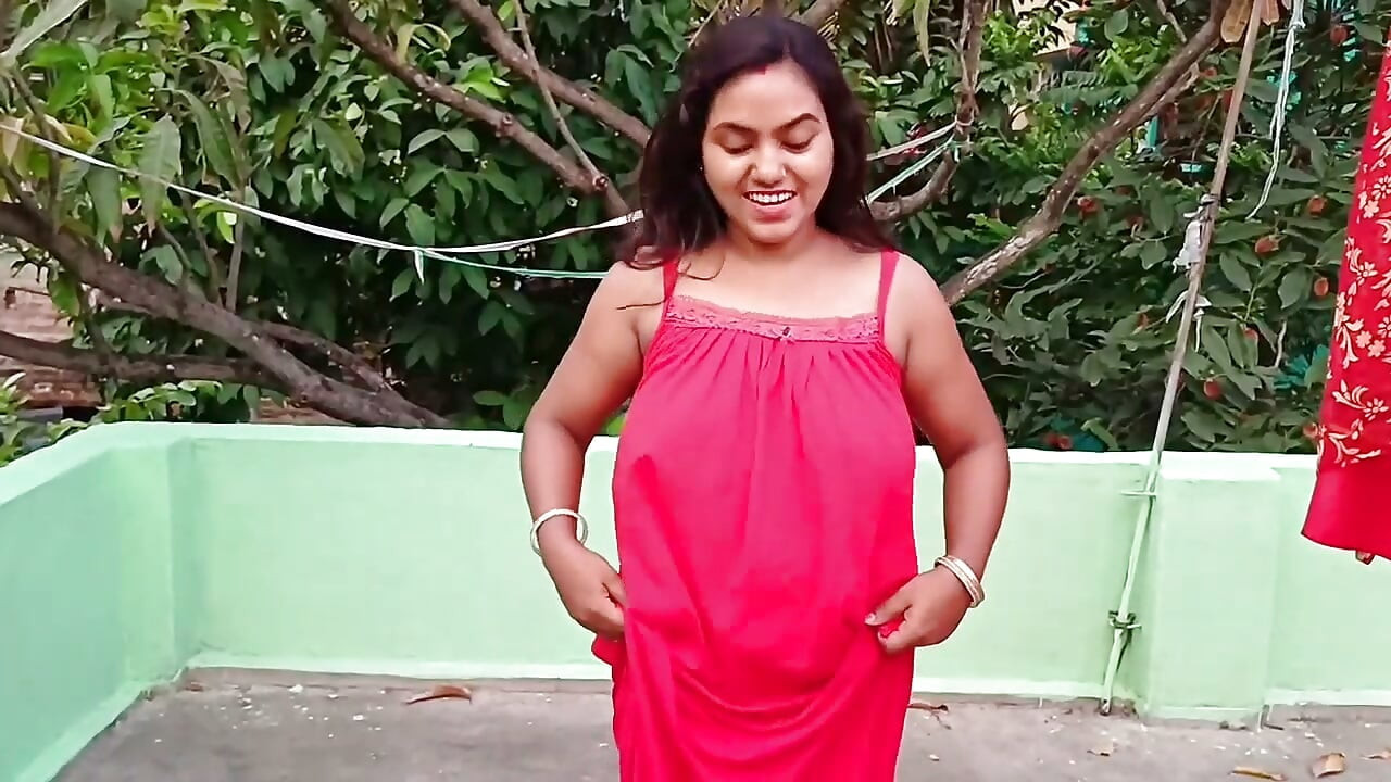 poszła do pokoju Chachi, bo jej mąż wyszedł, i rżniemy się na jednym łóżku Full Hindi Viral Video