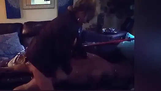 Siapa pemilik Pantat itu.... Pegging verbal kasar yang menyakitkan