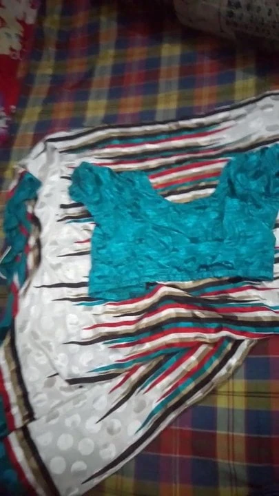 My step mom hot saree blouse