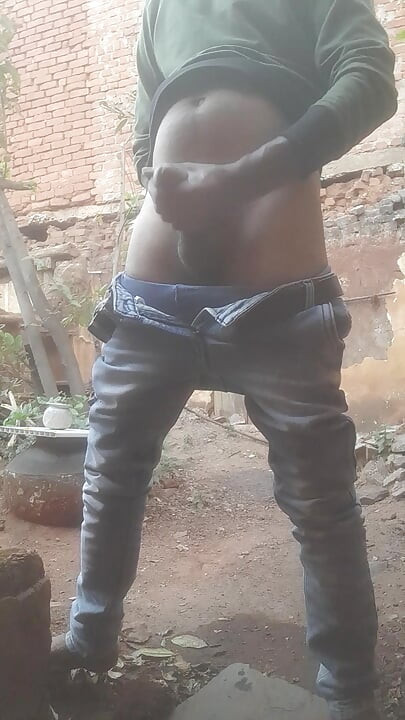 Men's try to shoot cum