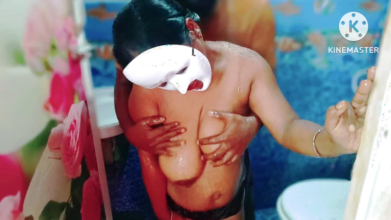 Sexy huge boobs desi girl gave a hot blowjob for his boyfriend in the bathroom and he cum on her hair