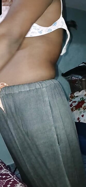 The newlywed lets her husband suck a good cock on the second night