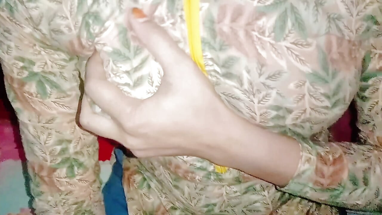 For the first time, I fucked my new and virgin lover in the ass and made her asshole bigger.