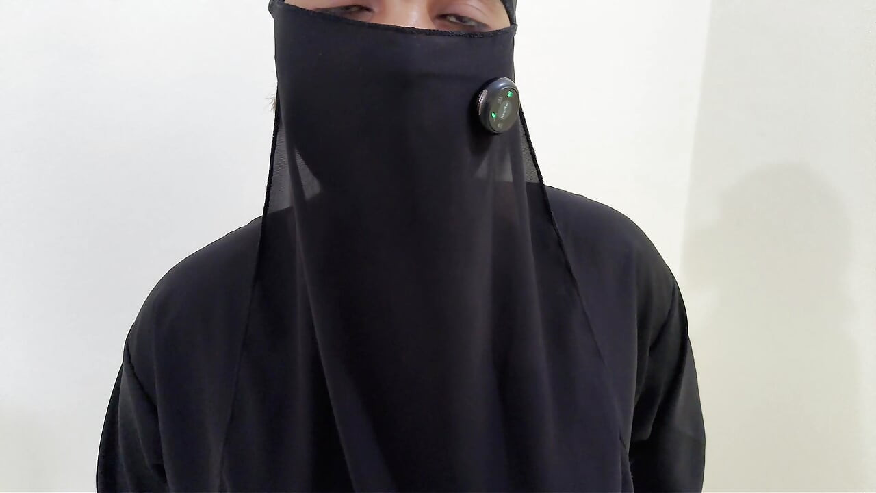 美しいヒジャブの妻が仕事のために上司にセックスされるPromotion__デシHD XXX