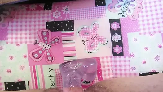 Big clit creamy cumming on dildo