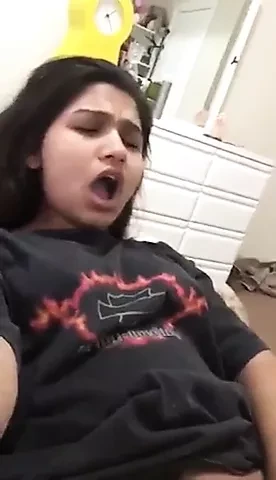 SRI LANKA HOT BABE