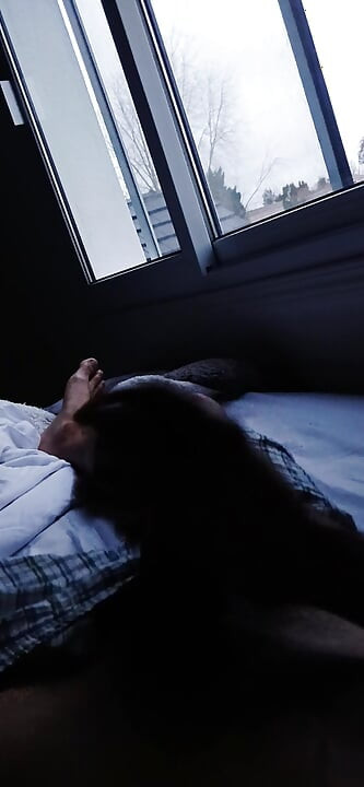 Csonttal és kanossal ébredek, és egy fap és cum végződött