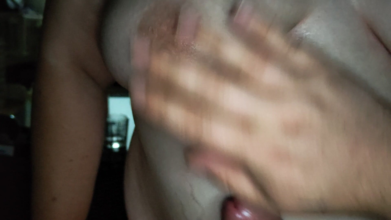 Esposa chupa e gosta !!