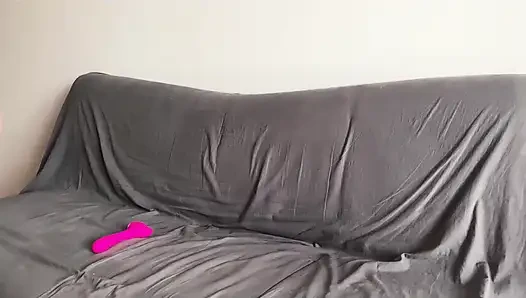 Aku merekam videoku lagi orgasme berkali-kali untuk pacar baruku, semoga dia ketagih