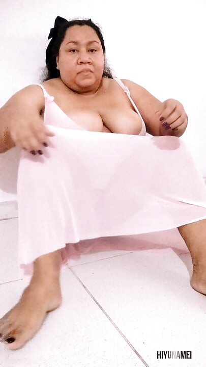 Let's play with my big pussy while you get there