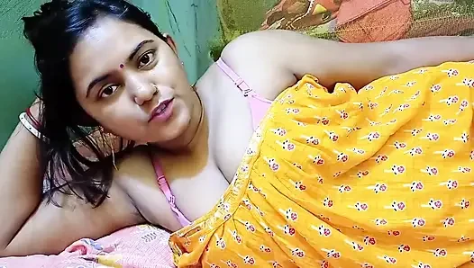 Video seks desa India, gadis india dengan besar dientot sama saudara tirinya di desa luar ruangan