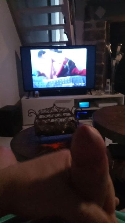トリビュートはsexyfriend68を注ぎます
