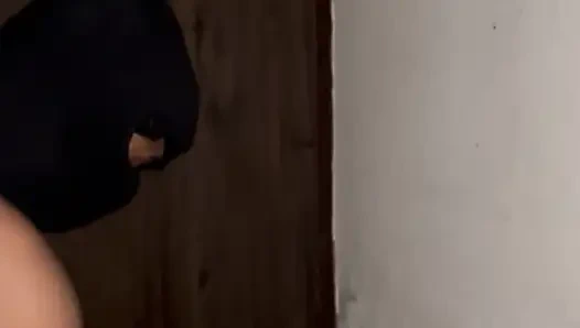 Mauka milte hi padosan ko choda