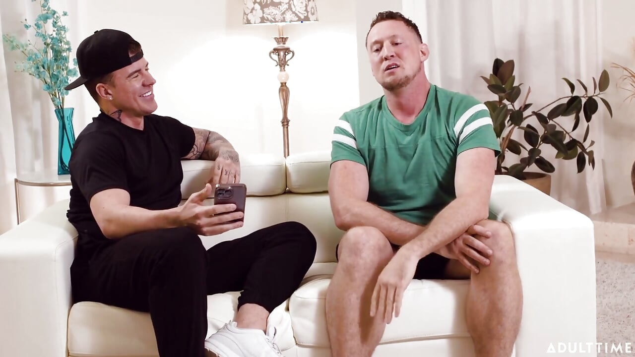 Heteroflexible - Straight Buddies Jj Knight & Pierce Paris Jerk off Then Try Gay Sex