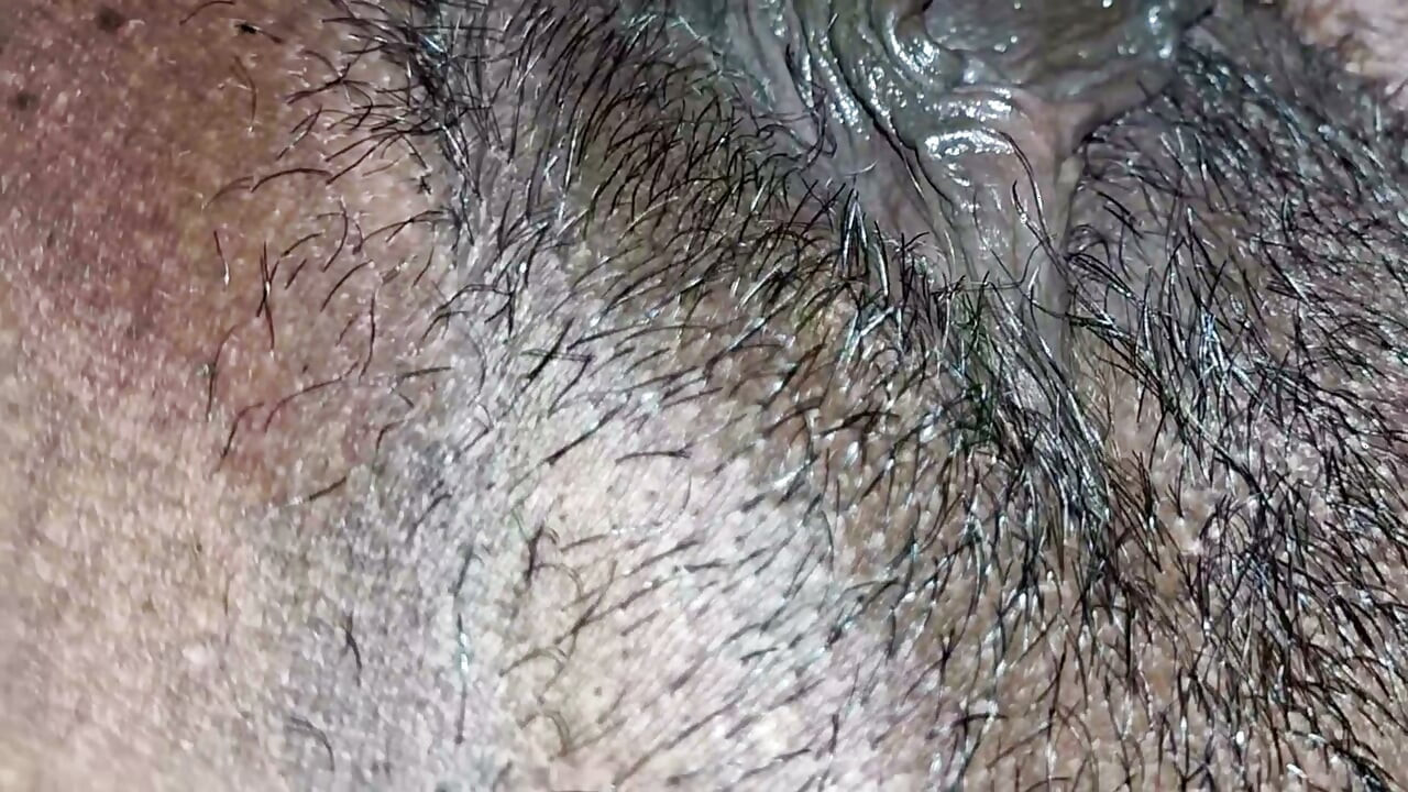 Tamil wife pusssy eating husband.