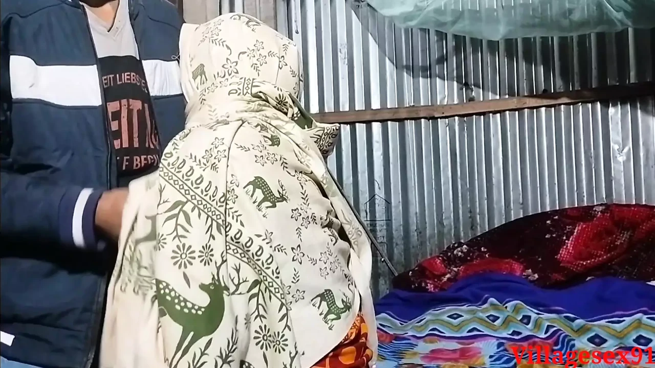 Devar Bhabhi 在冬天做爱