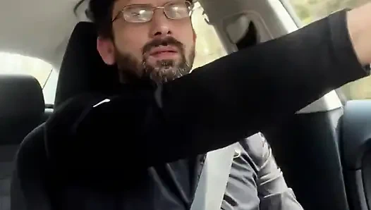 Bekleyemedi - orta yaşlı seksi kadın araba sürerken sakso ve elle muamele - halka açık arabada seks kingyordanov