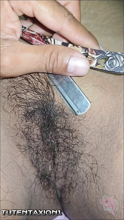 Schwägerin lässt ihre behaarte Vagina rasieren und bekommt danach den Schwanz reingesteckt