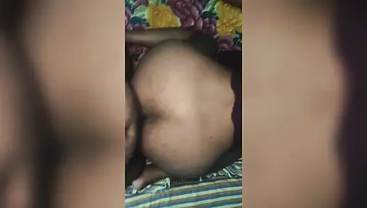 Kocasının arkadaşıyla reshmi seksi