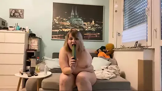 Amputee Girl fucks herself with a cucumber