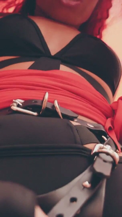 Μαύρη αφέντρα Θεά Rosie Reed Ninja Cosplay Γυναικεία κυριαρχία Εξαναγκαστικό παιχνίδι ρόλων Bi | Κλιπ 1