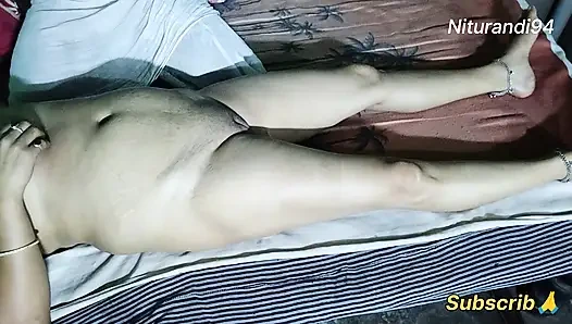 INDIAN DESI HOT MOM MASSAGE BY STEPOWN SON  HINDI