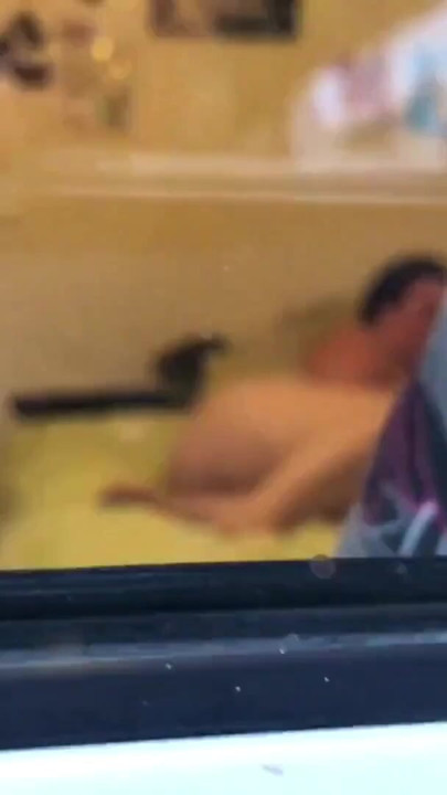 delivery guy accidentally spots horny housewife home alone in her room and can not resist watching | Clip 2