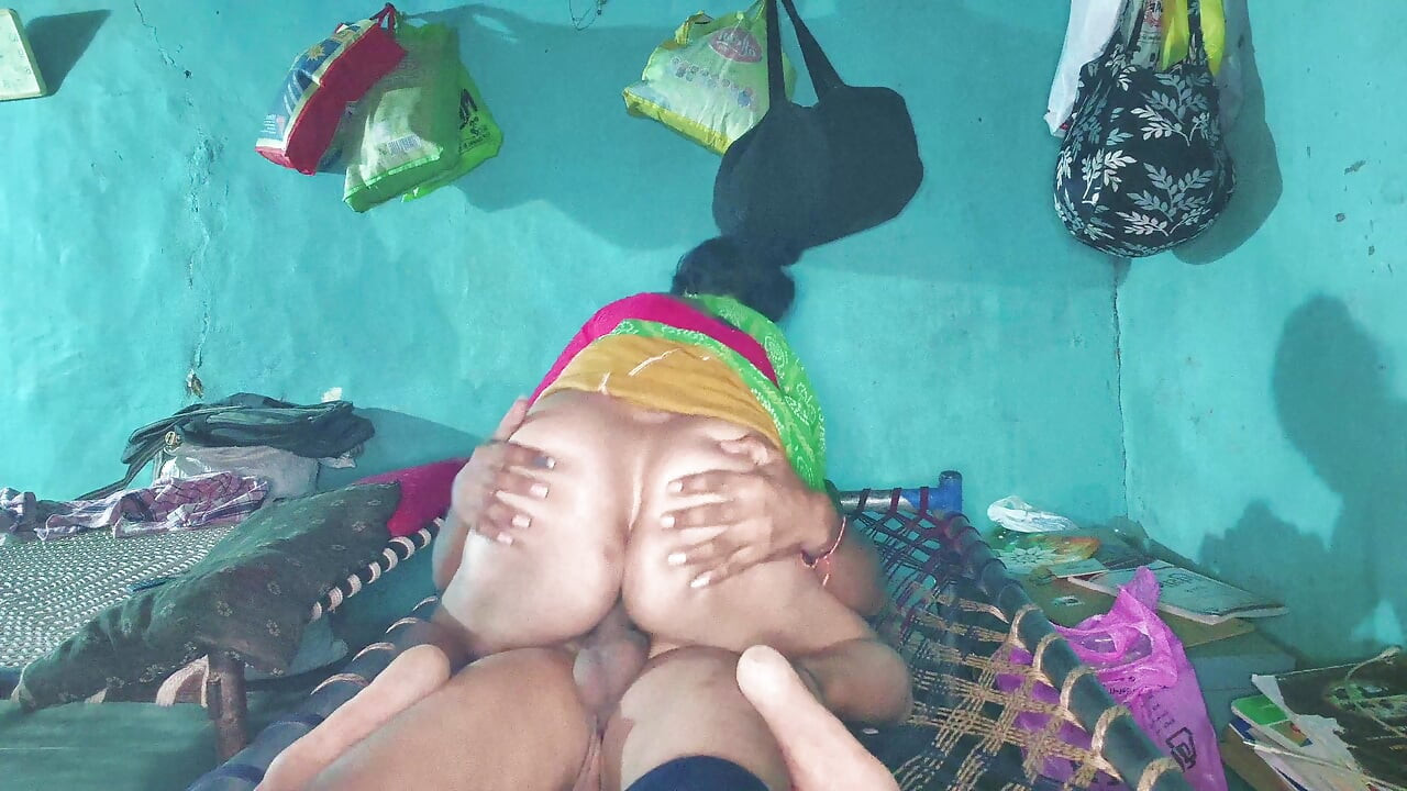 Aaj stepsister ki pahli bar chudai ki desi style mein