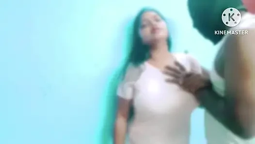 Kakak tiriku merayuku dan menyetubuhiku ketika tidak ada orang di rumah - video erotis tamil