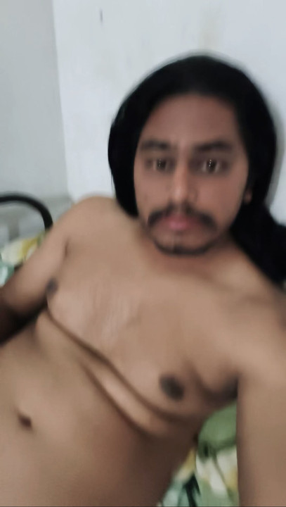 การแสดงเดี่ยวของกูครั้งแรก