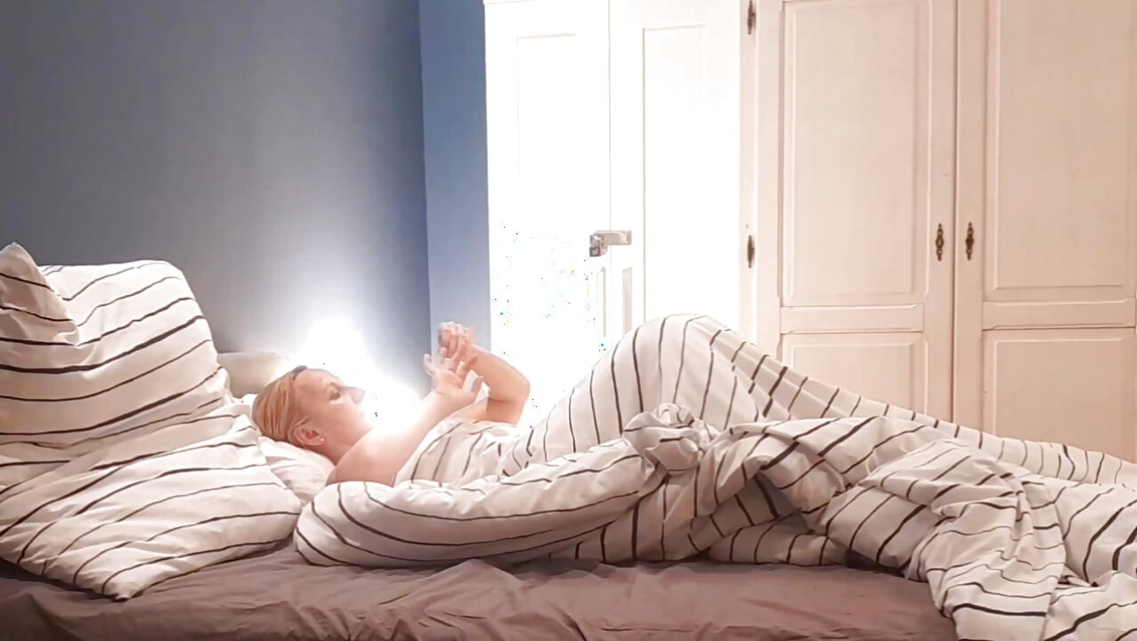 Zralá Blondýnka Si Užívá Sex Po Procházce
