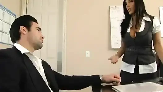 Big Tits at Work - Motivating the Boss with Some Deep Head