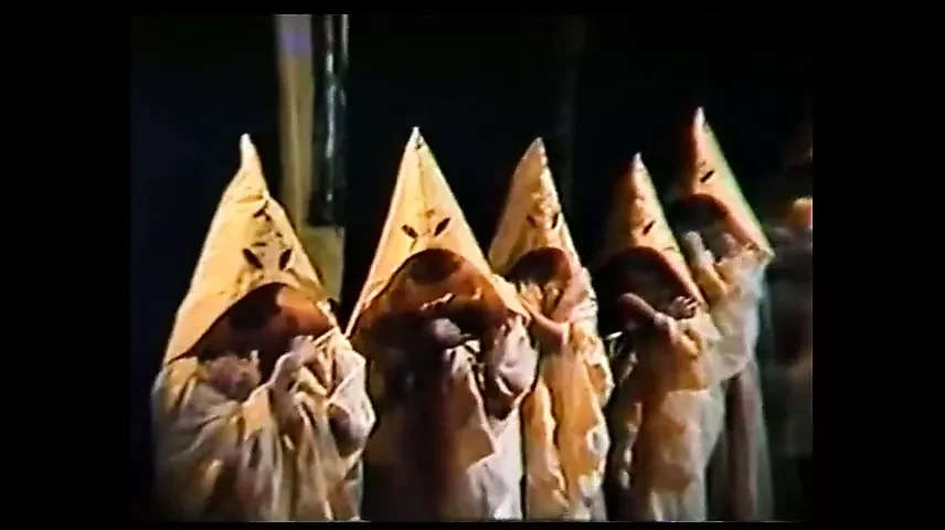 女巫的狂野高潮狂欢 - 幻想复古色情