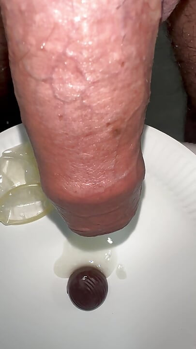I cum in a condom and pour the cum on candy.