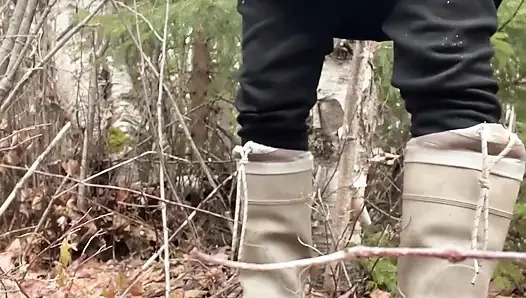 Pee Sexy on the Forest so Cool