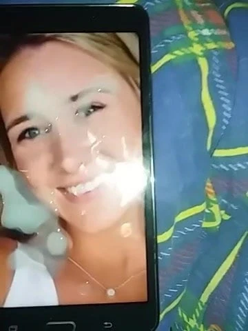 视频致敬漂亮的金发女孩