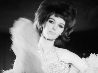 Berbogel pada tahun 60-an - kabaret striptis British vintaj